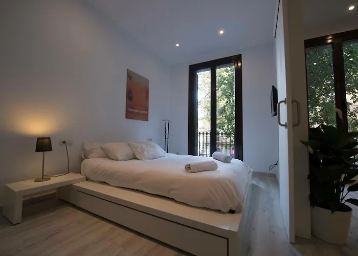 Roger De Lluria Design Apartment Barcellona