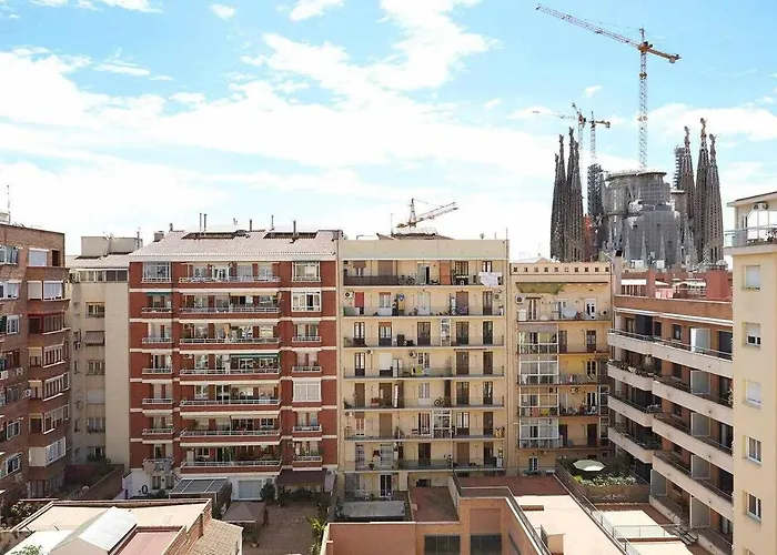 Sagrada Familia Views Nos Preocupa Su Seguridad. Apartment Barcelona