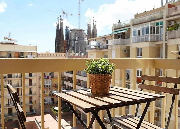 Sagrada Familia Views Nos Preocupa Su Seguridad. Apartment Barcelona