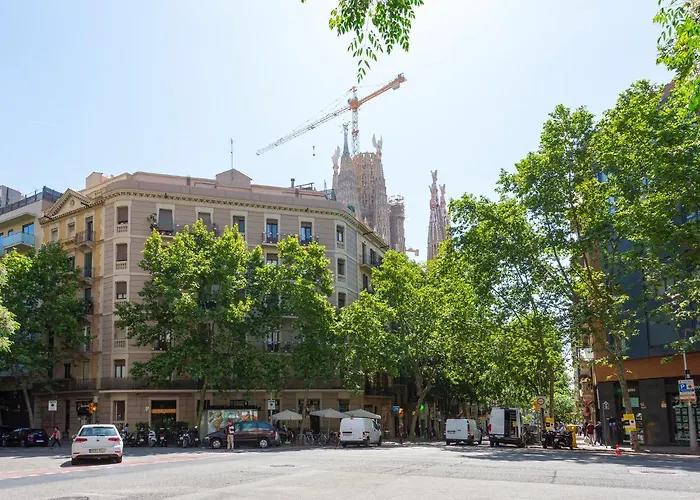 Centric Sagrada Familia Apartments Barcelona