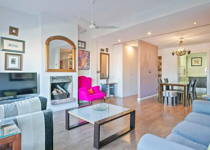 Luxury Muntaner Plaza Apartment Barcelona