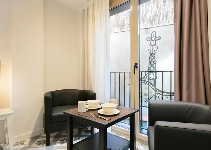 Uma Suites Sagrada Familia Barcelona