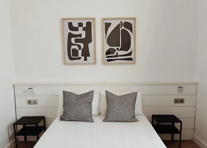 Apartamentos Express by gaiarooms Barcelona