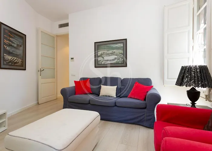 Urban Stay Near Sagrada Familia - Gaudi District Apartment Barcellona