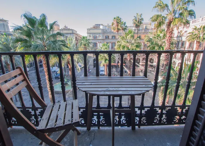 Barcelona Classic Plaza Real Apartments