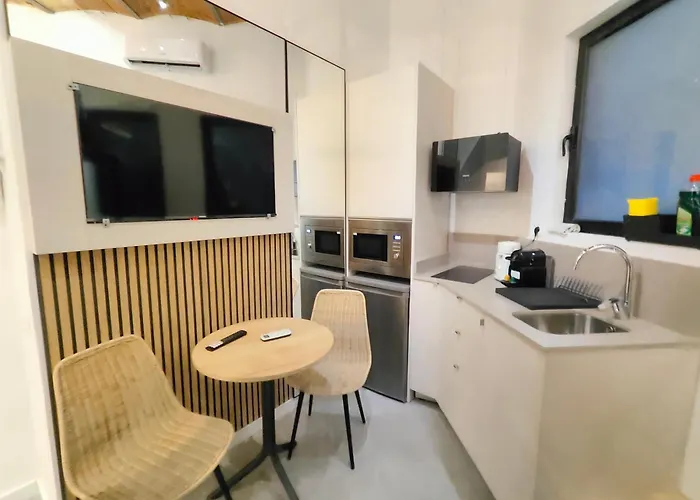 Moderno Estudio Sagrada Familia Barcellona