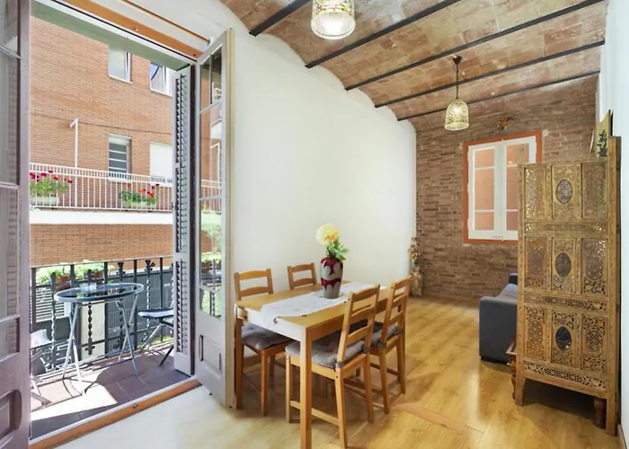 Great Apartment In Sagrada Familia With Balcony Barcelona