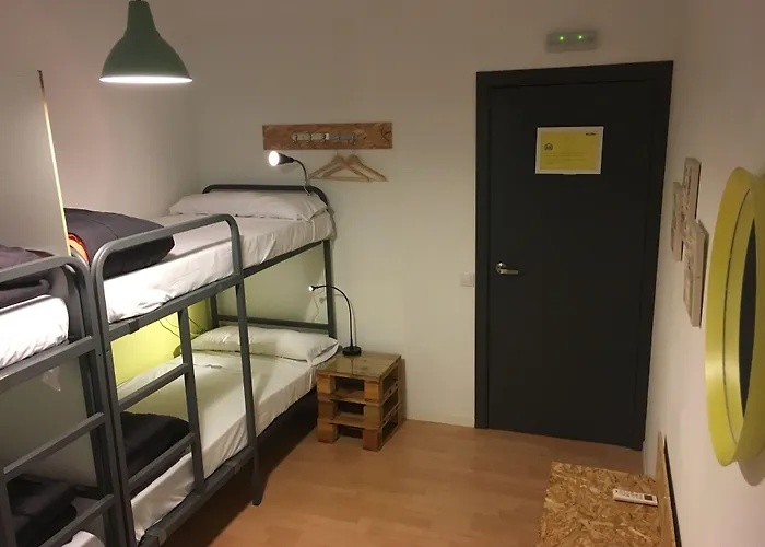 Bed & Bike Barcelona Hostel