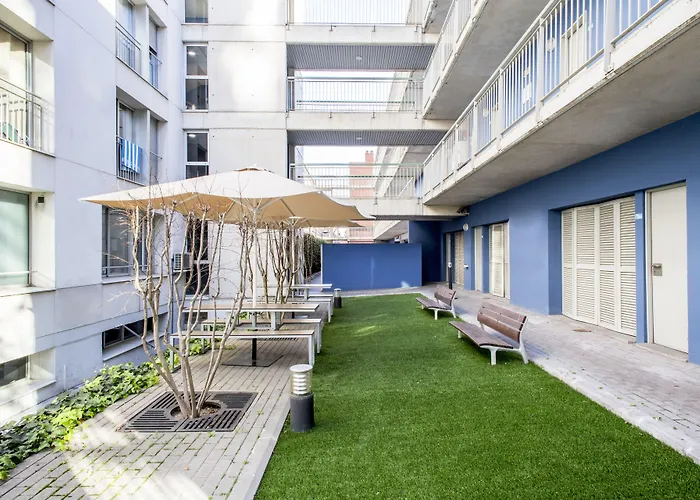 Residencia Universitaria Resa Campus Del Mar Барселона