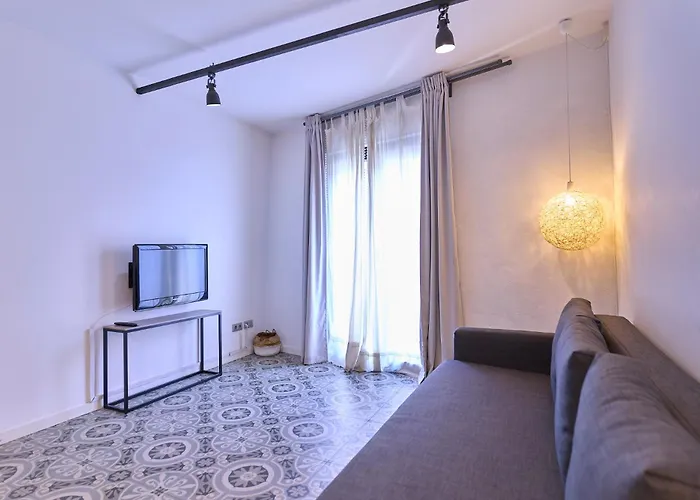 Liceu Apartments By Gaiarooms Barcelona