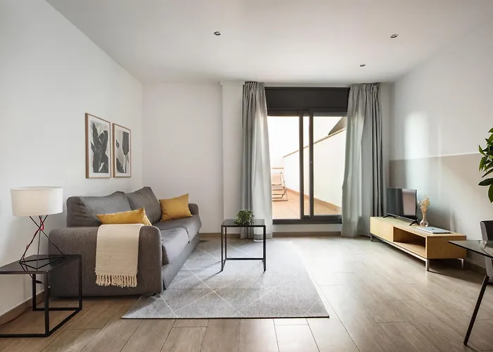 Feelathome Plaza Apartments Барселона