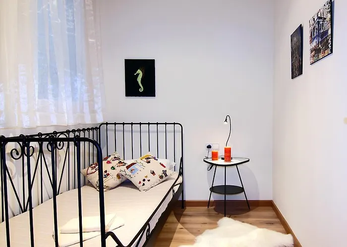 ClassBedroom Gaudí Apartments Barcelona
