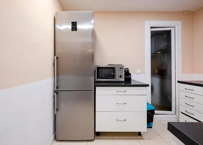 Three Bedroom Apartment In Sants Barcellona
