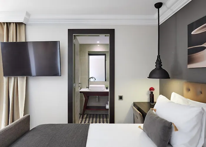 Hotel Cortes Rambla