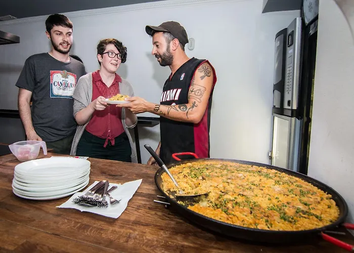 Black Swan Hostel Barcelona