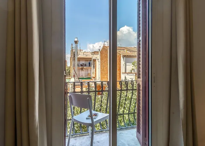Ab Margarit Apartments