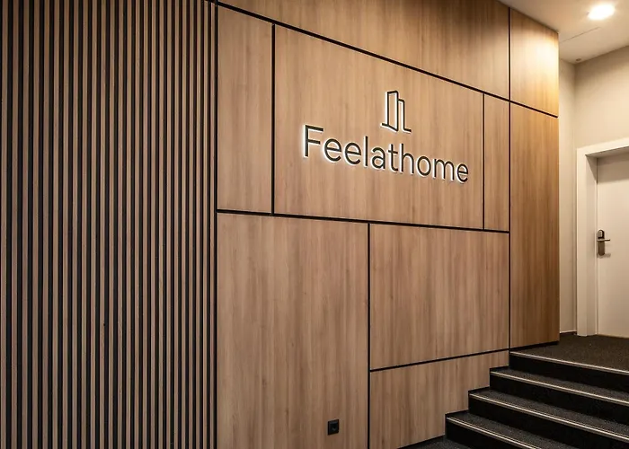 Feelathome Poblenou Beach Apartments