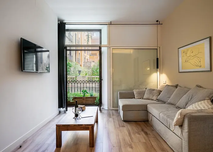 Happy Apartments