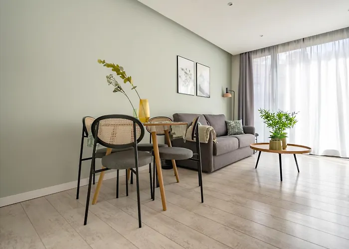 Limehome Barcelona Rector Triado