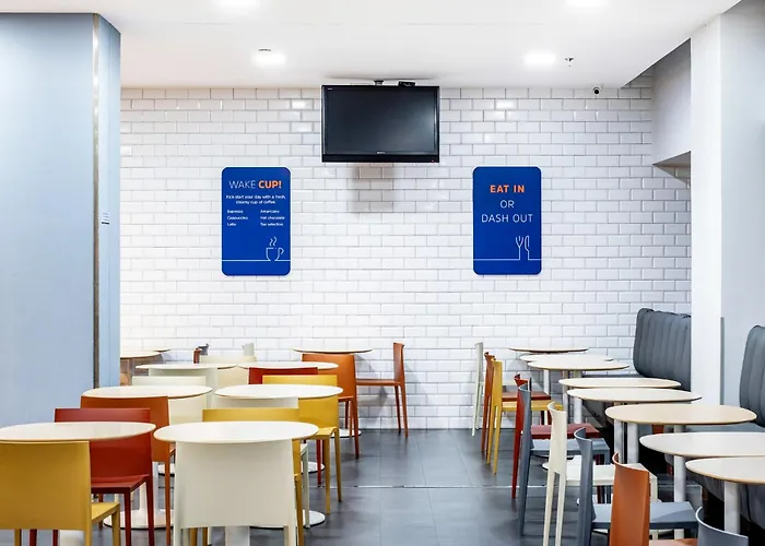 Holiday Inn Express Barcelona City 22@ By Ihg